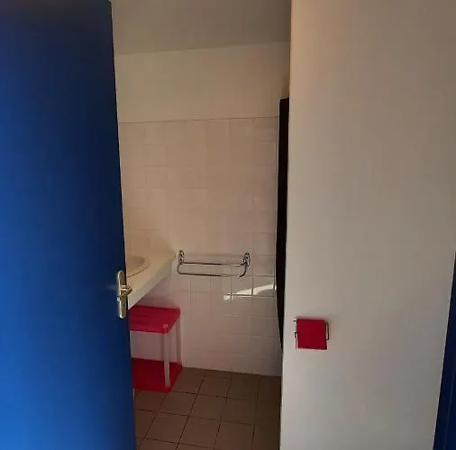 Restaurant Domaine De Sangayrac Отель *