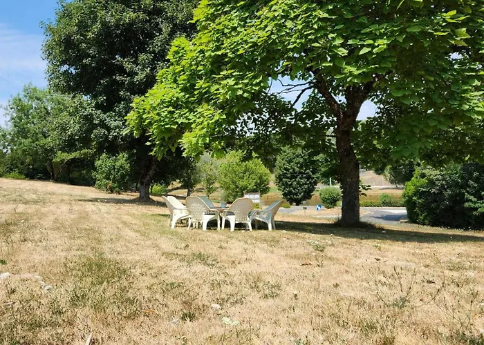 Restaurant Domaine De Sangayrac Отель