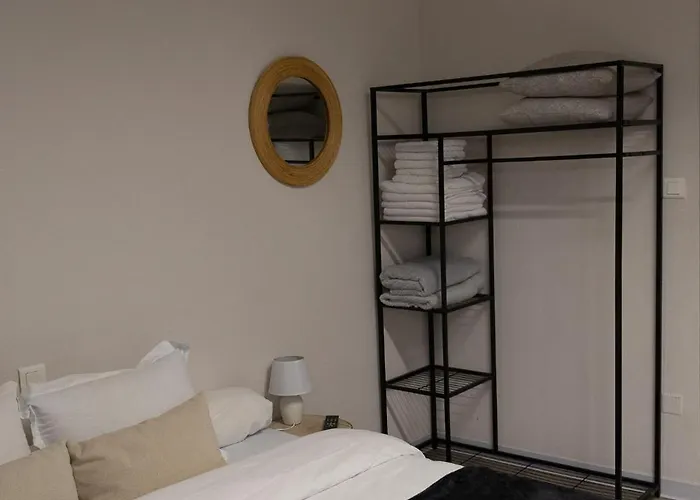 Отель Restaurant Domaine De Sangayrac Saint-Amans-des-Cots