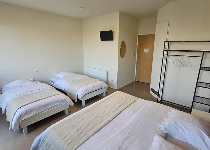 Restaurant Domaine De Sangayrac Отель *