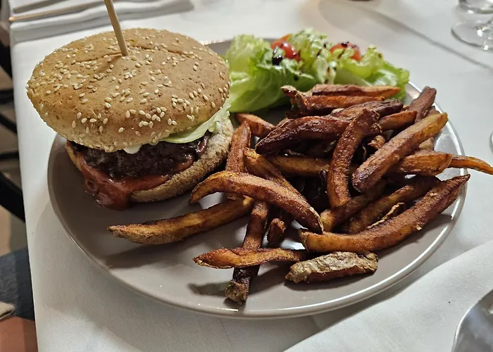 Restaurant Domaine De Sangayrac Saint-Amans-des-Cots