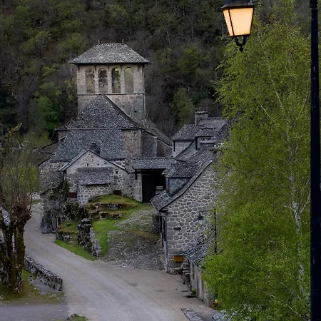 Hotel Domaine De Sangayrac *