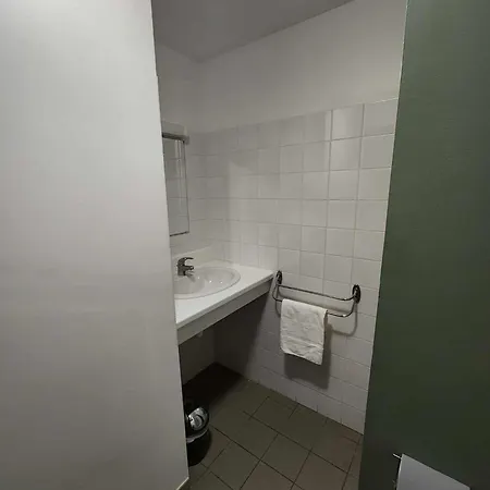 Hotel Restaurant Domaine De Sangayrac Saint-Amans-des-Cots